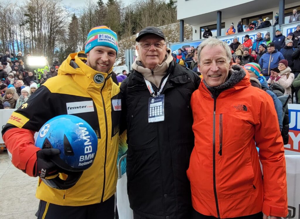 Alexander Schüller mit seinem Trainer Helmut Kühne und dem Präsidenten des RBSV S-A Dr. Ronald Brachmann