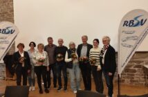 Das neue Präsidium des RBSV S-An. v.l. Dr. Karin Hüfner (Vizepräsidentin Rodel), Birgit Rother (Rodelverantw.), Dagmar Fuckert (Schatzmeisterin) Jens Eggert (Vizepräsident Bob), Thomas Schneider (Verantwortlicher für die Leistungszentren), Anett Vouilleme (Schriftführerin), Dr. Ronald Brachmann (Präsident), Leni Zieprich (Jugendwart) und Ehrengast Silke Renk -Lange (Foto: RBSV SV)